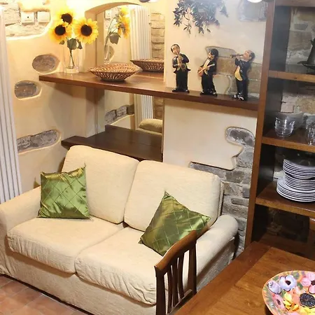 La Casina Di Via Cresci, 14 Apartment